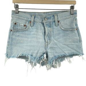 Levi’s jean shorts frayed light denim vacation summer warm weather sz 25